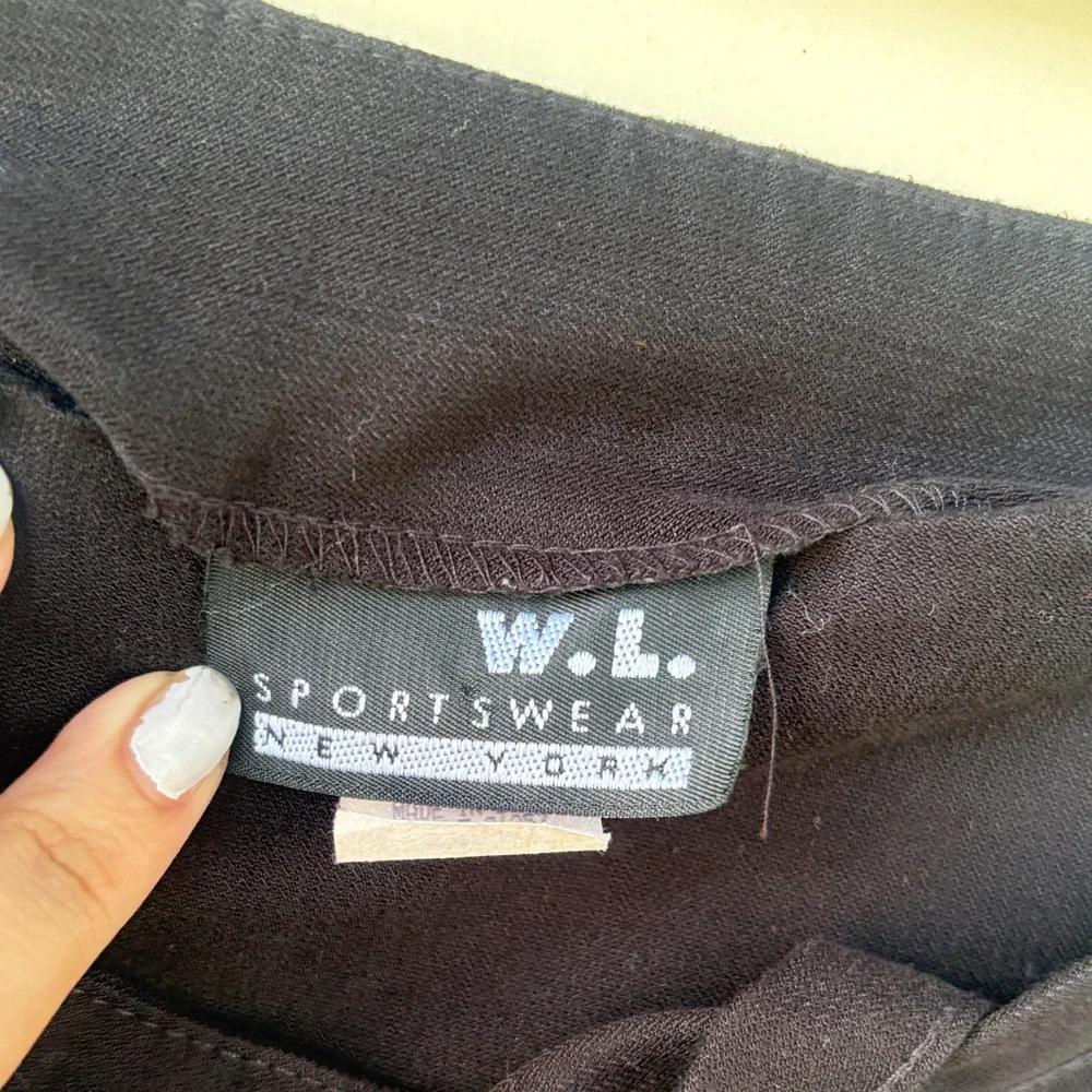 Elegant Black Women's Skirt - Picture 2 of 7